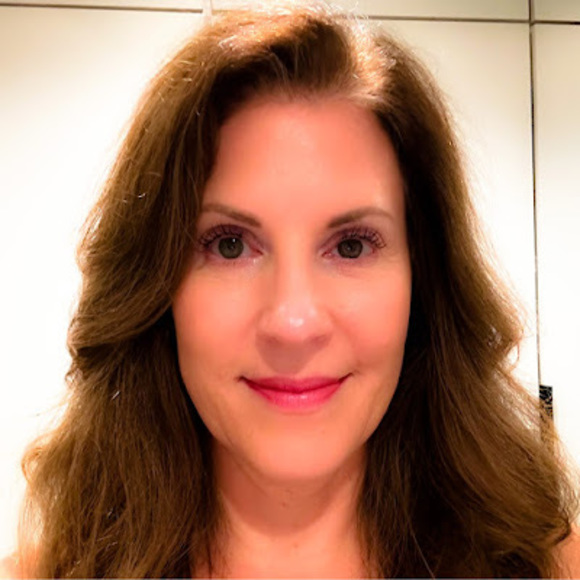 Meet your Posher, Amanda - Picture 1 of 1